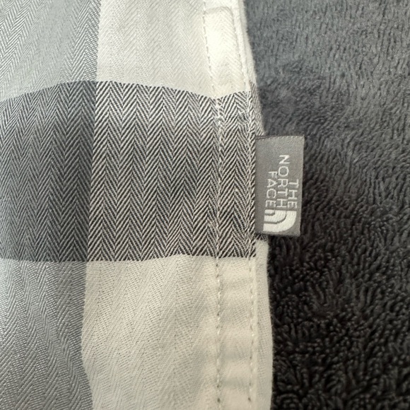 The North Face Men's Casual Plaid Shirt - Gray, White, Lime - Picture 4 of 10